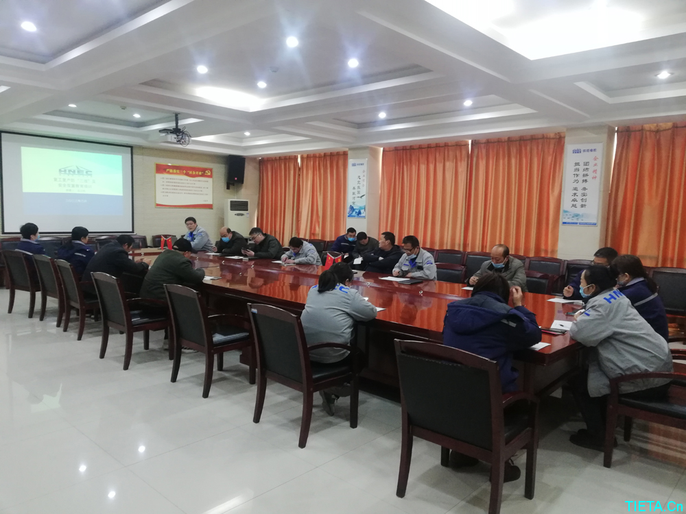 開封鐵塔橡膠組織開展消防安全培訓(xùn)