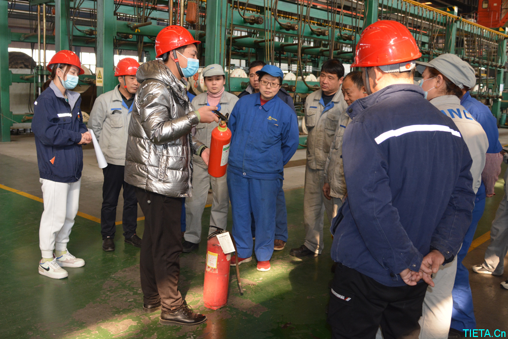 開封鐵塔橡膠組織開展消防安全知識培訓