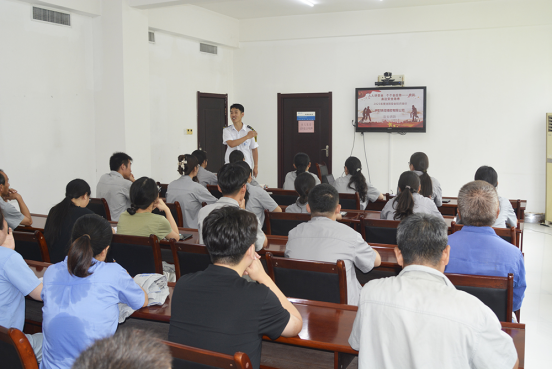 筑牢安全防線，守護(hù)平安職場(chǎng) ——開封鐵塔橡膠2025年度消防安全培訓(xùn)圓滿落幕