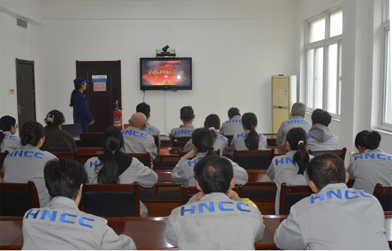 以訓筑防，以練備戰(zhàn) ——開封鐵塔橡膠組織開展2025年消防 宣傳月專題培訓